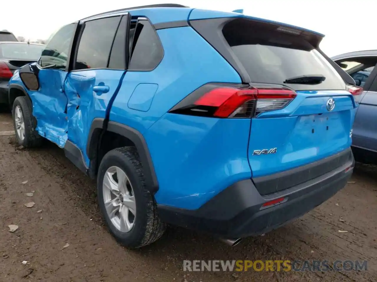 2 Photograph of a damaged car 2T3P1RFV1MW203113 TOYOTA RAV4 2021