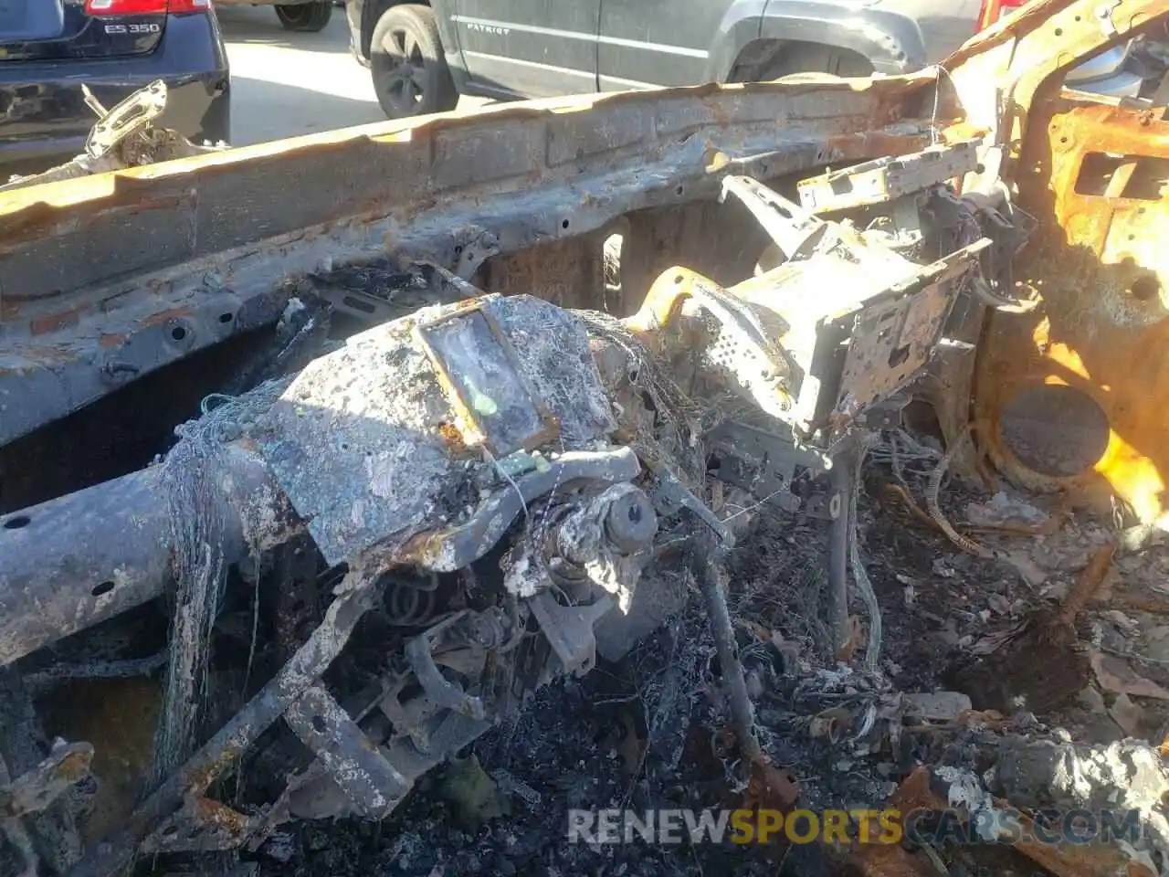 8 Photograph of a damaged car 2T3P1RFV1MW239500 TOYOTA RAV4 2021