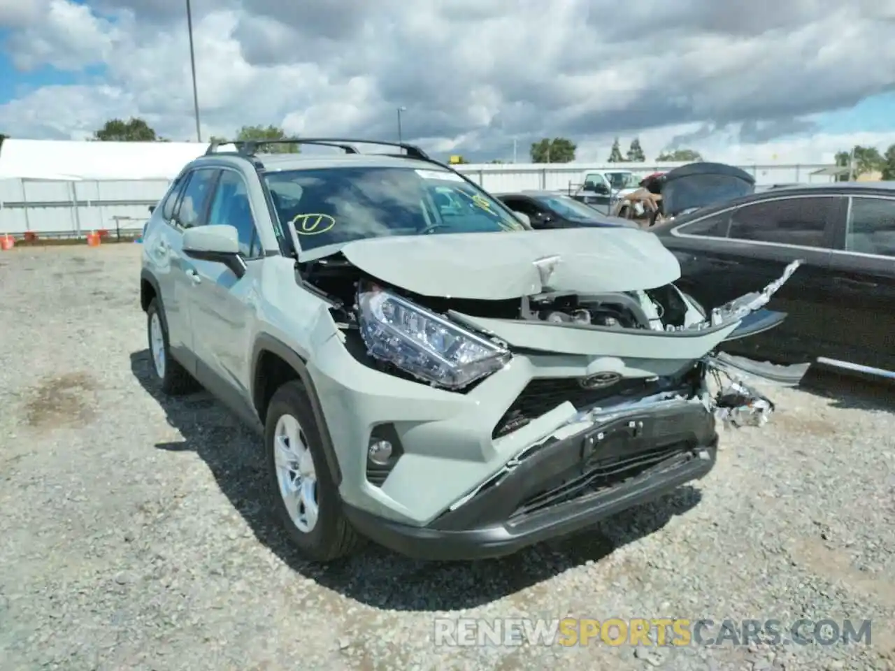 1 Photograph of a damaged car 2T3P1RFV1MW244213 TOYOTA RAV4 2021