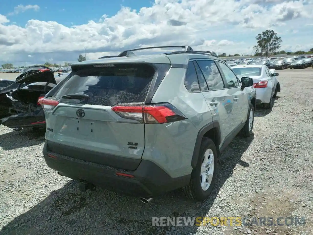 4 Photograph of a damaged car 2T3P1RFV1MW244213 TOYOTA RAV4 2021