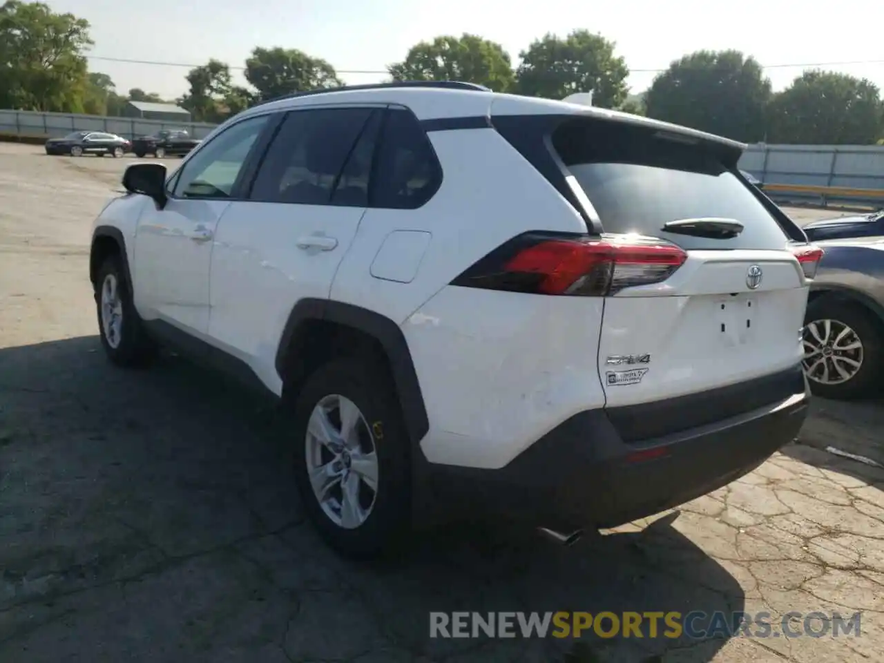 3 Photograph of a damaged car 2T3P1RFV2MC144073 TOYOTA RAV4 2021