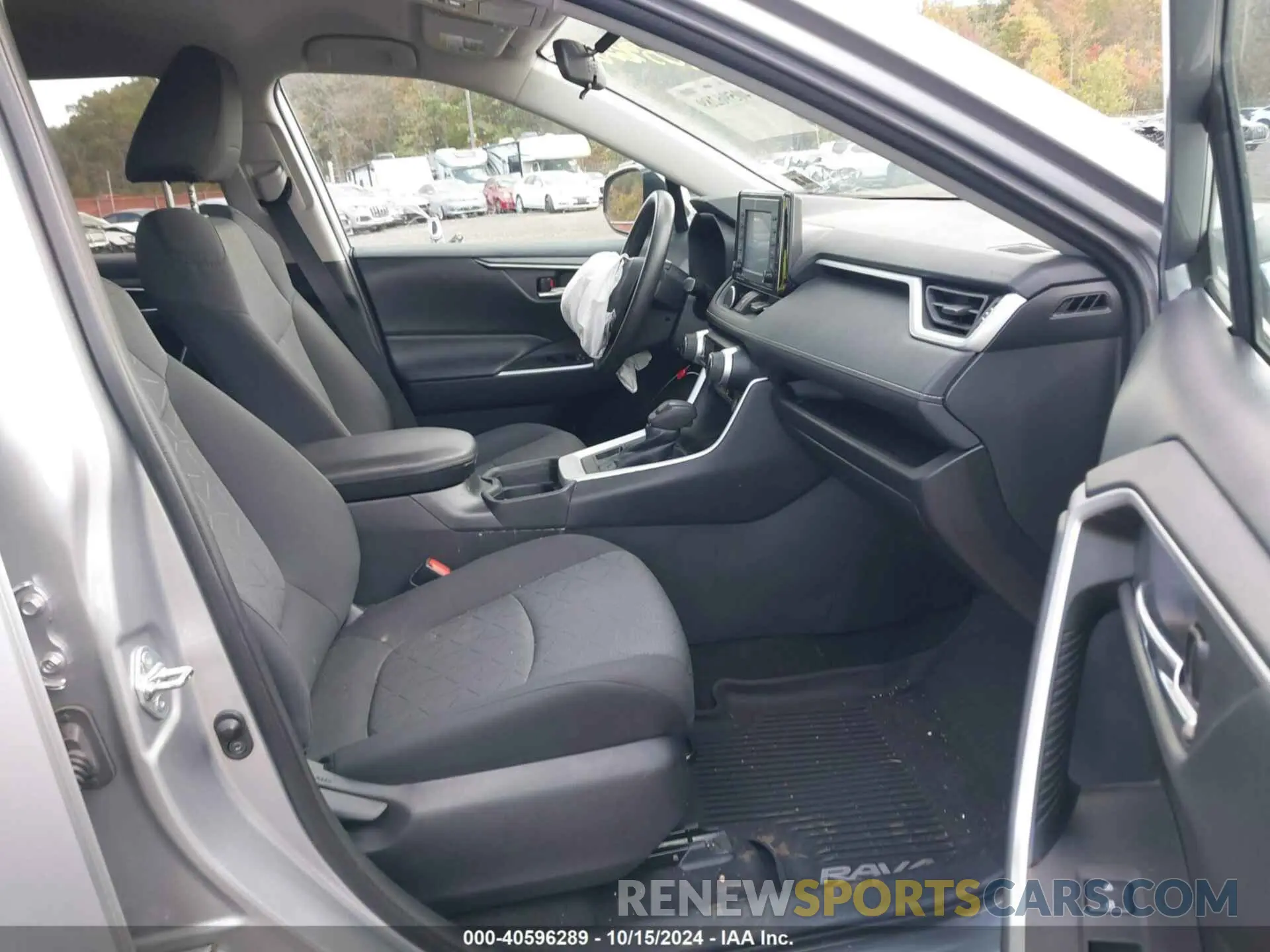 5 Photograph of a damaged car 2T3P1RFV2MC144249 TOYOTA RAV4 2021