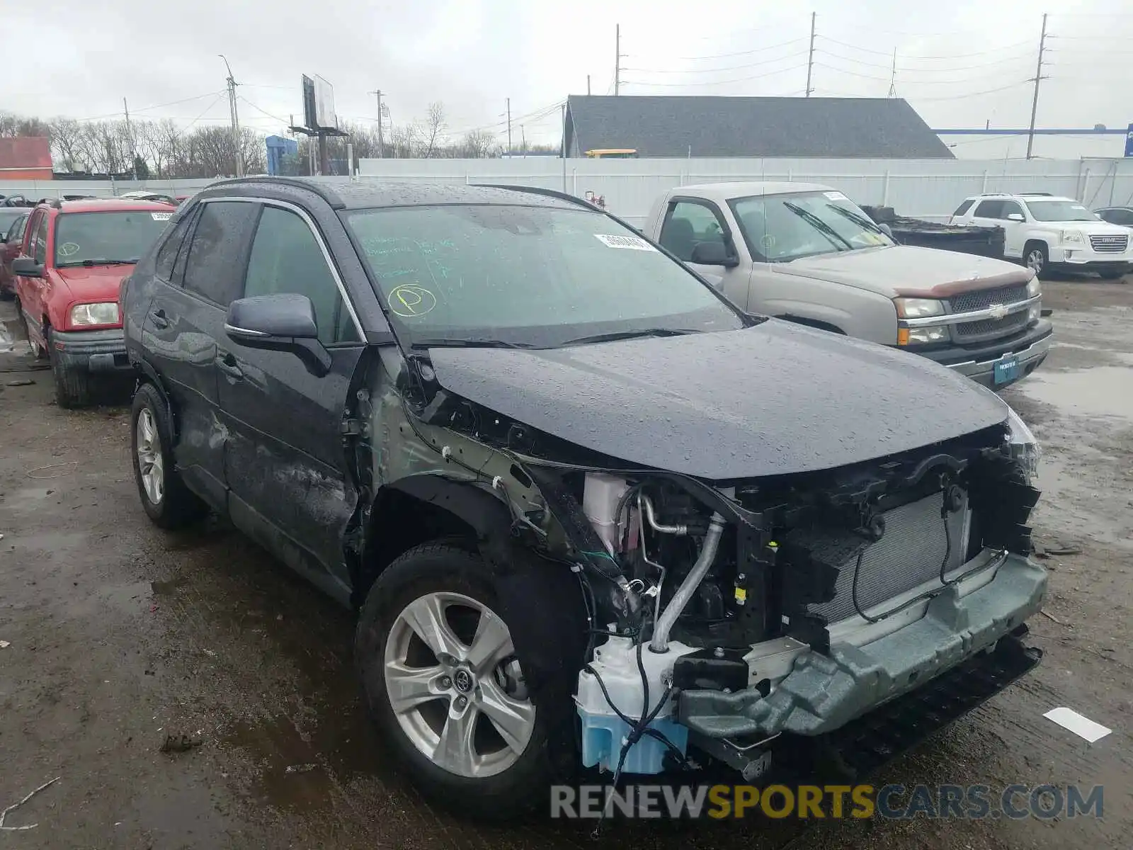 1 Photograph of a damaged car 2T3P1RFV2MC150732 TOYOTA RAV4 2021