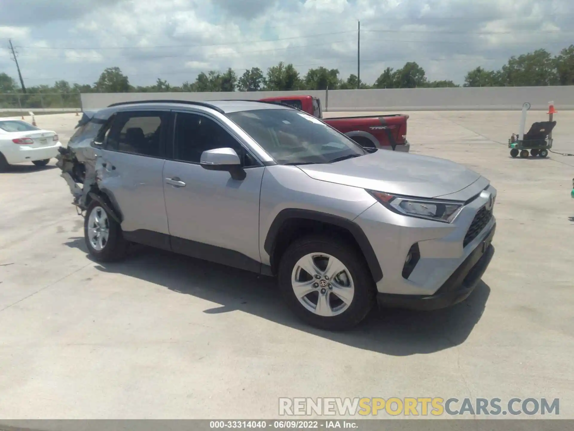 1 Photograph of a damaged car 2T3P1RFV2MC178966 TOYOTA RAV4 2021