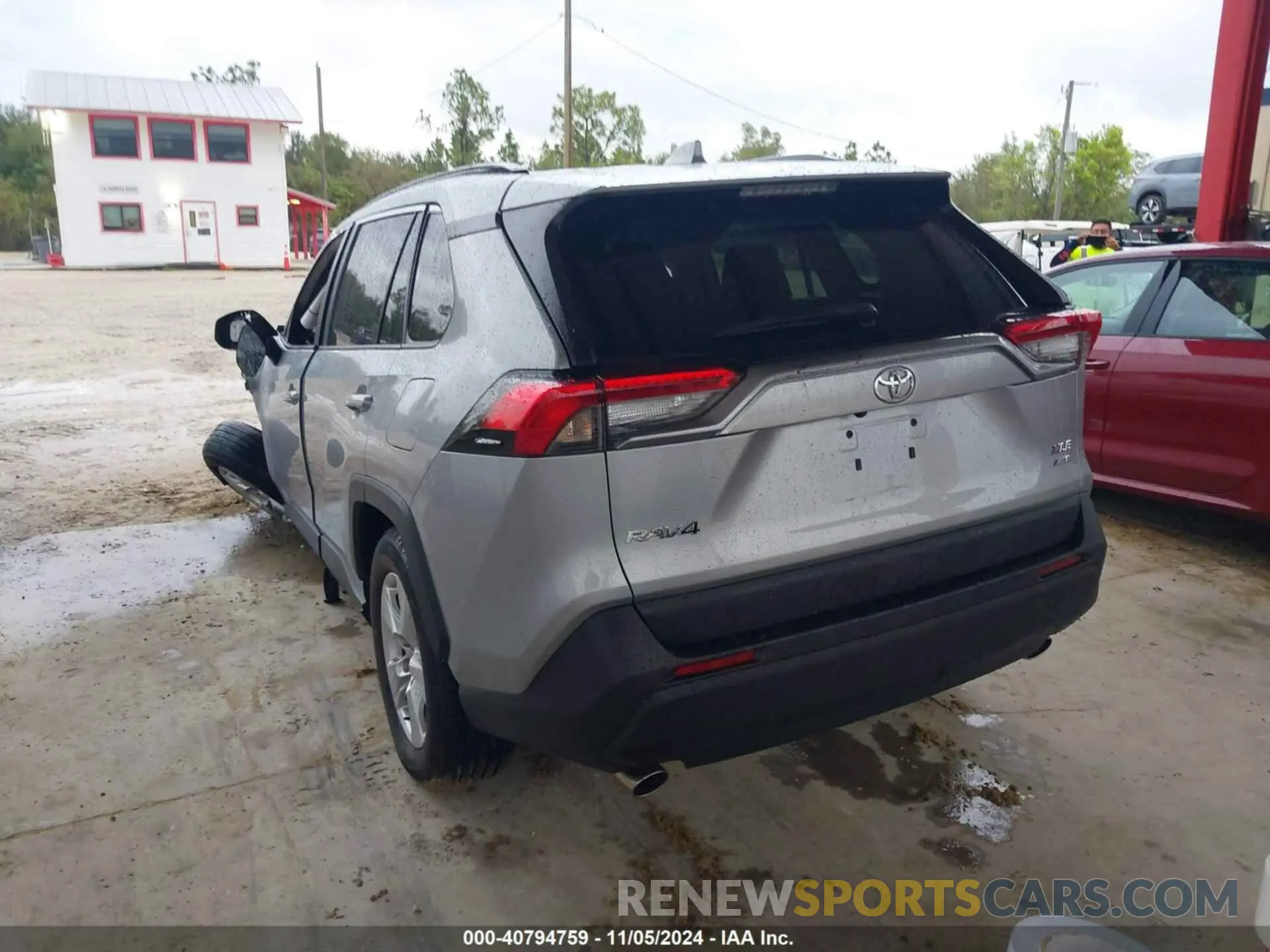 3 Photograph of a damaged car 2T3P1RFV2MC192267 TOYOTA RAV4 2021