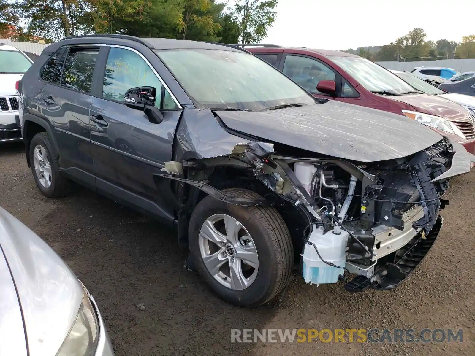 1 Photograph of a damaged car 2T3P1RFV2MC225929 TOYOTA RAV4 2021