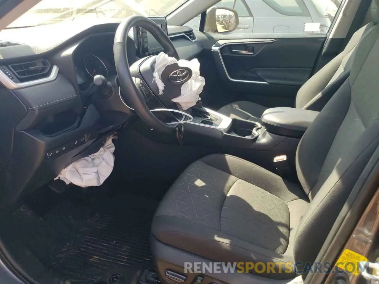 7 Photograph of a damaged car 2T3P1RFV2MC235859 TOYOTA RAV4 2021