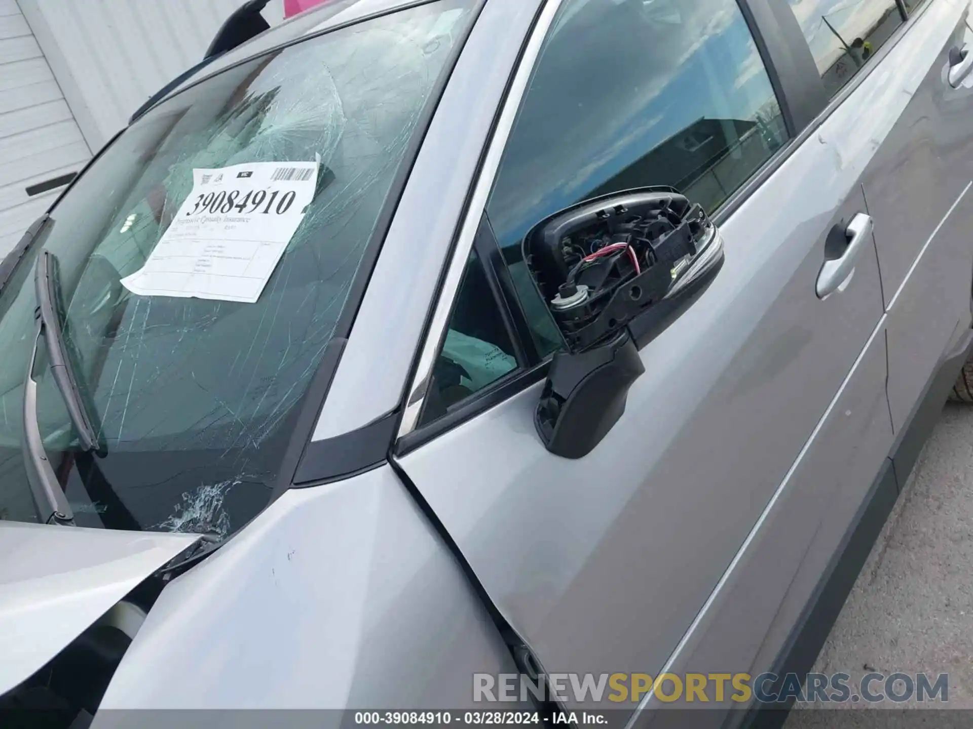 17 Photograph of a damaged car 2T3P1RFV2MC241306 TOYOTA RAV4 2021