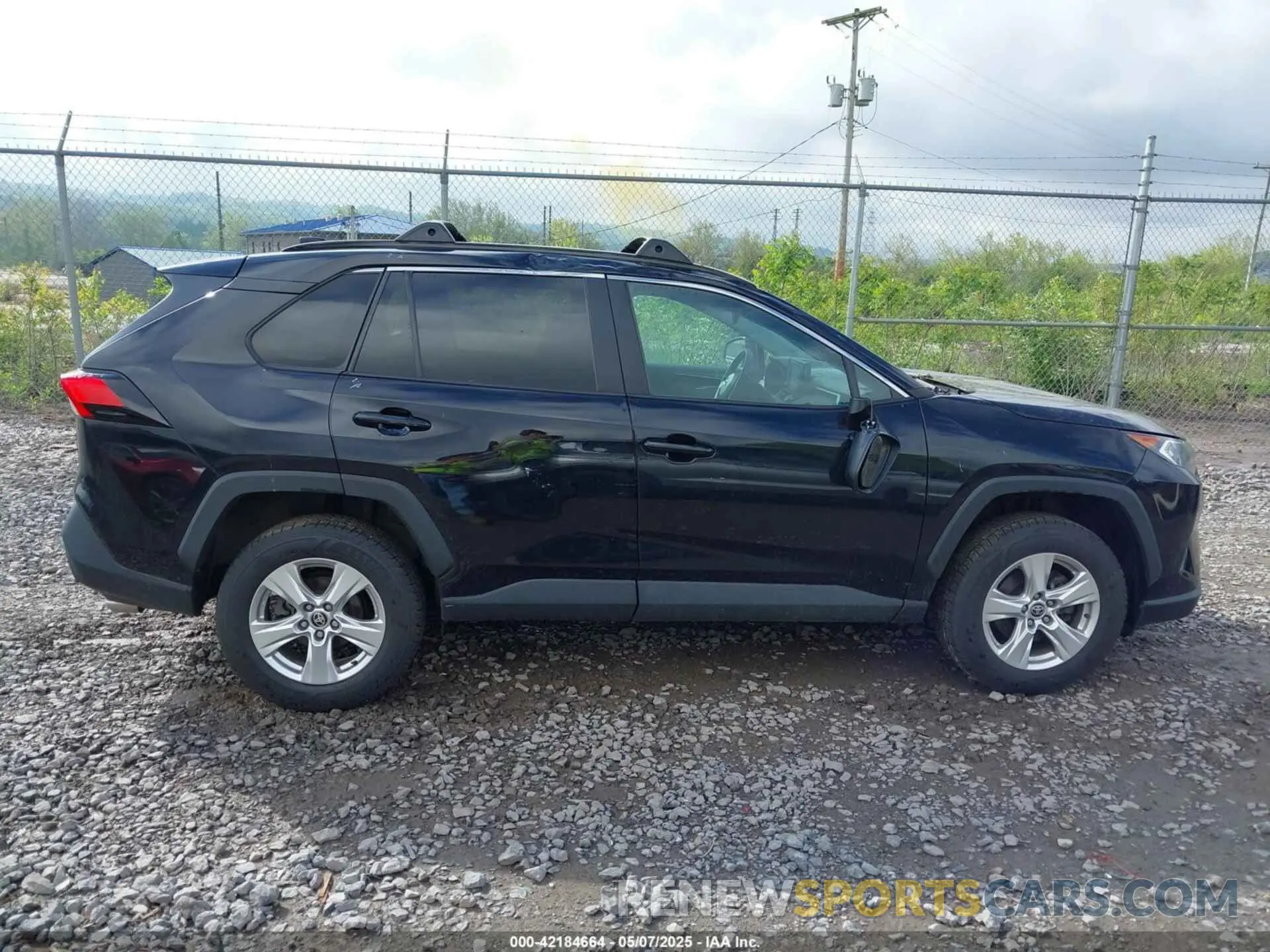 13 Photograph of a damaged car 2T3P1RFV2MC248806 TOYOTA RAV4 2021