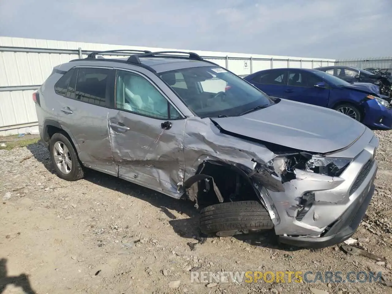 4 Photograph of a damaged car 2T3P1RFV2MC254749 TOYOTA RAV4 2021
