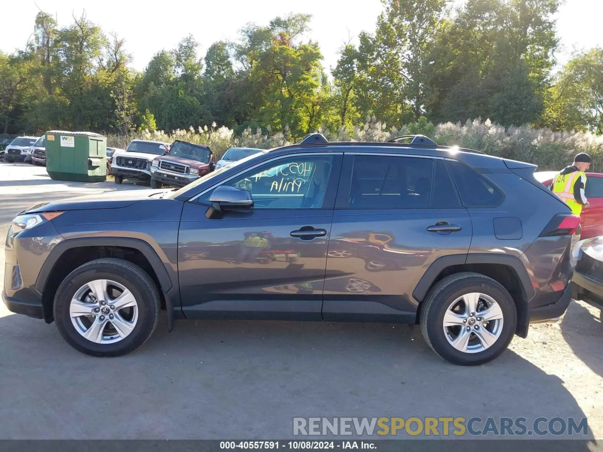 14 Photograph of a damaged car 2T3P1RFV2MW141236 TOYOTA RAV4 2021