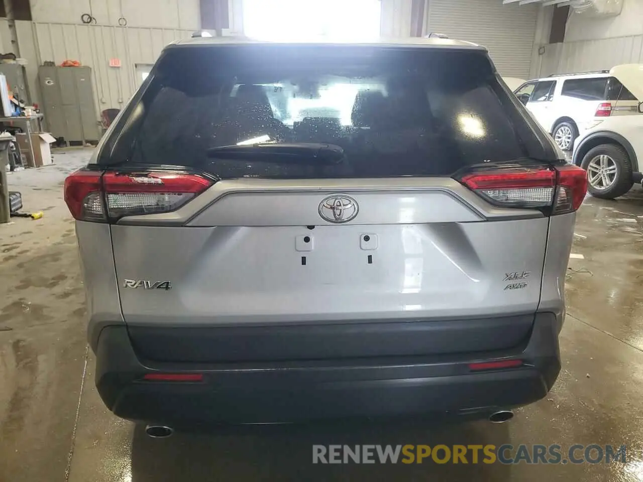6 Photograph of a damaged car 2T3P1RFV2MW150213 TOYOTA RAV4 2021
