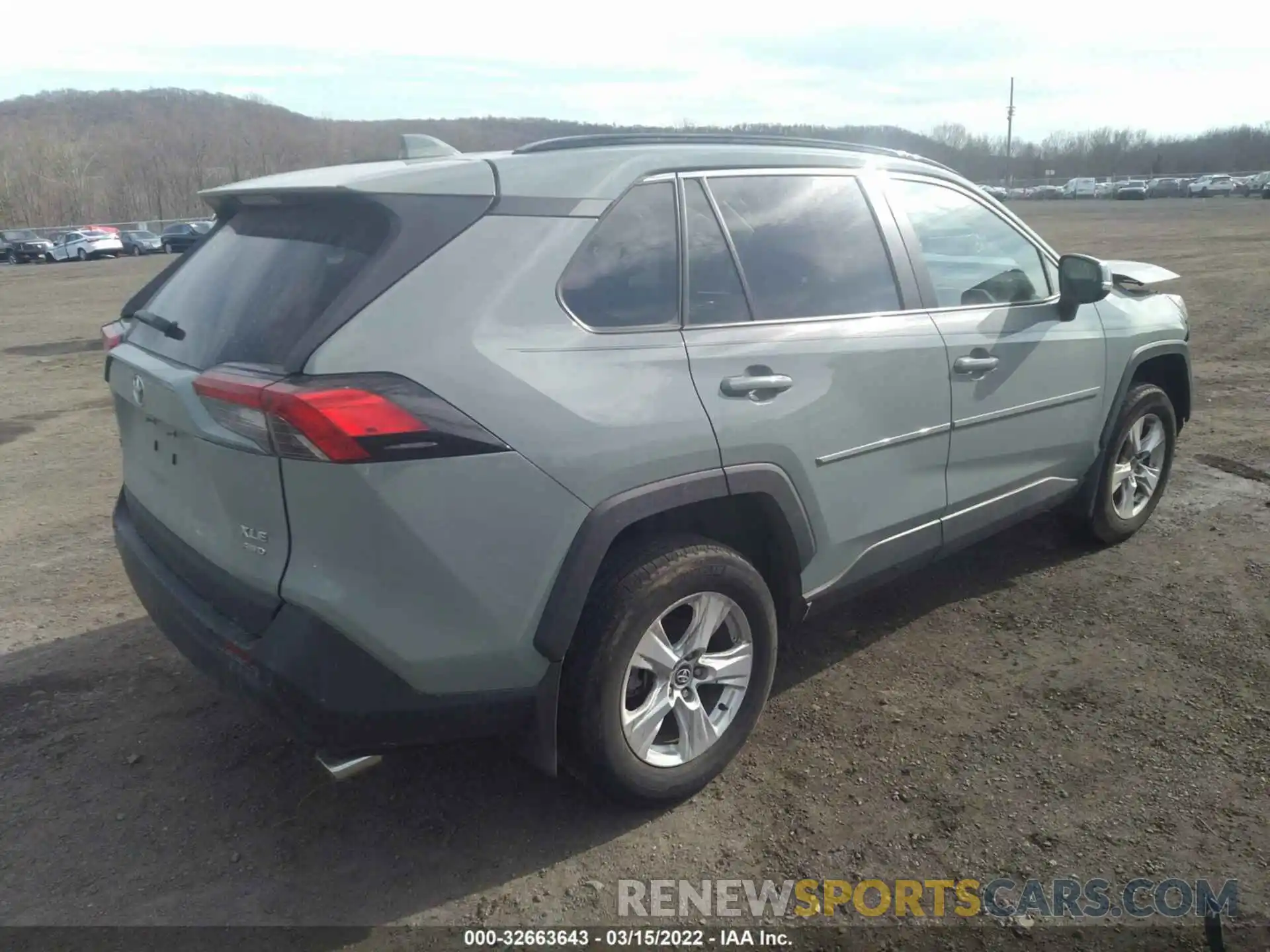 4 Photograph of a damaged car 2T3P1RFV2MW150972 TOYOTA RAV4 2021