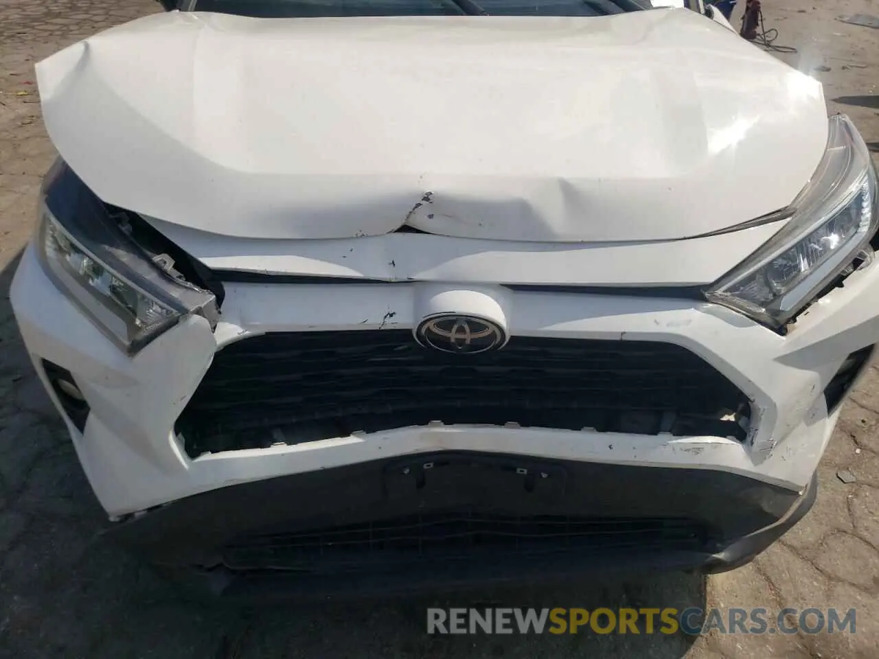 12 Photograph of a damaged car 2T3P1RFV2MW156688 TOYOTA RAV4 2021