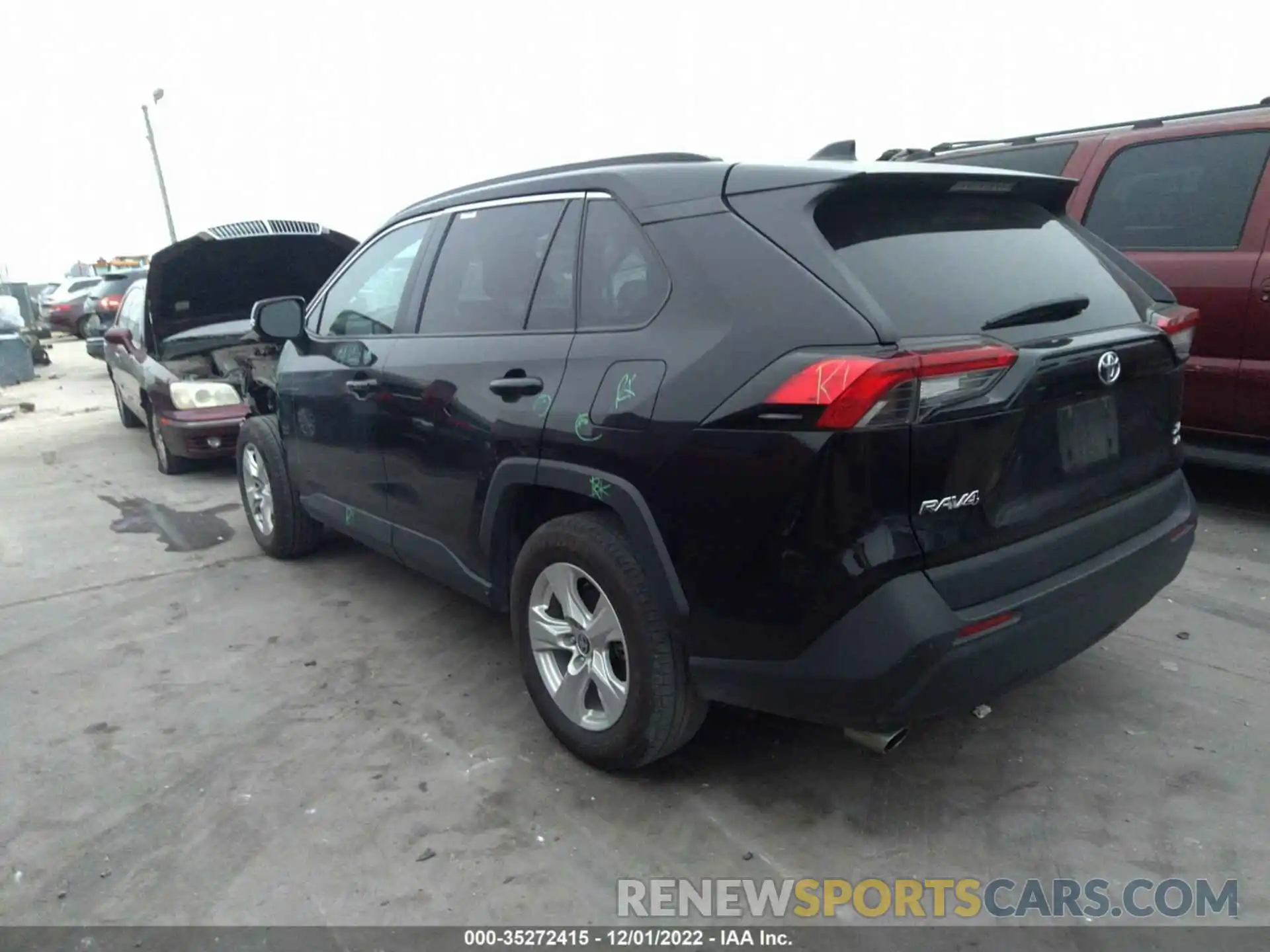 3 Photograph of a damaged car 2T3P1RFV2MW170428 TOYOTA RAV4 2021