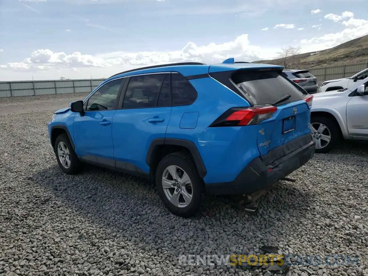 2 Photograph of a damaged car 2T3P1RFV2MW171370 TOYOTA RAV4 2021