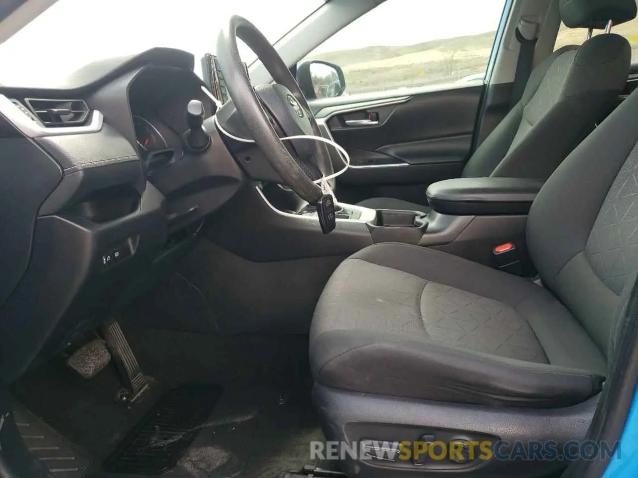 7 Photograph of a damaged car 2T3P1RFV2MW171370 TOYOTA RAV4 2021