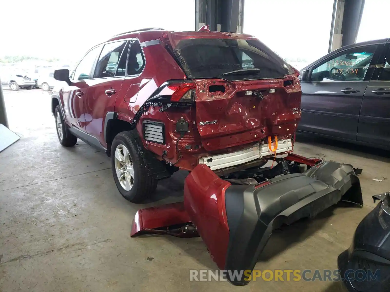 3 Photograph of a damaged car 2T3P1RFV2MW172051 TOYOTA RAV4 2021