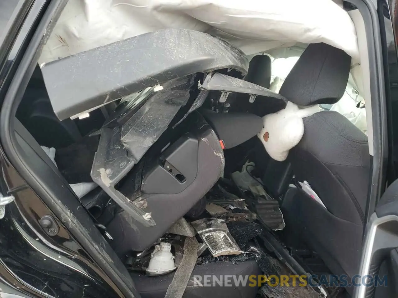 10 Photograph of a damaged car 2T3P1RFV2MW176620 TOYOTA RAV4 2021