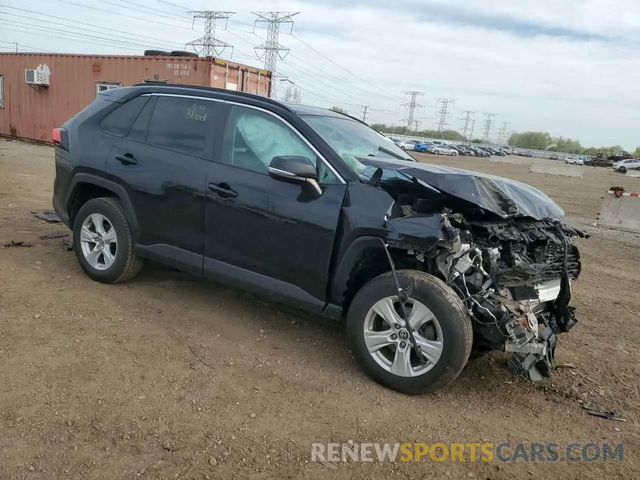 4 Photograph of a damaged car 2T3P1RFV2MW176620 TOYOTA RAV4 2021
