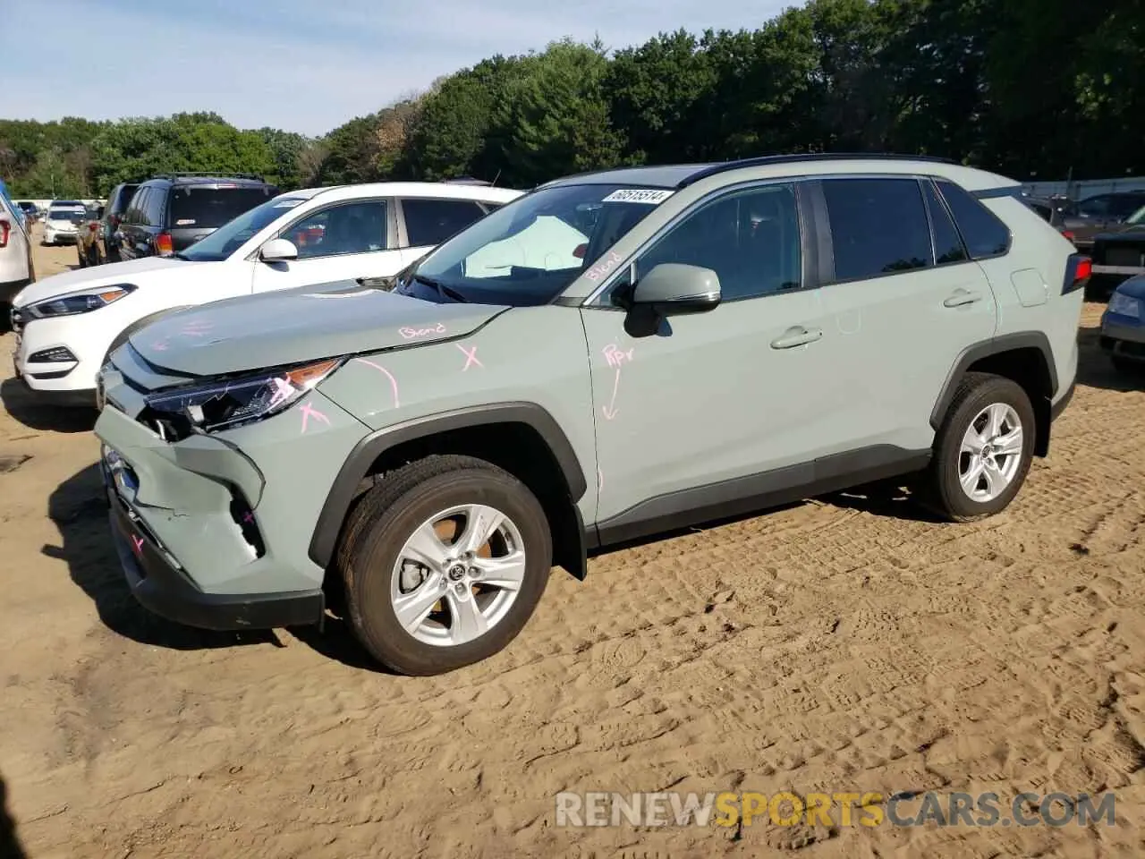1 Photograph of a damaged car 2T3P1RFV2MW192106 TOYOTA RAV4 2021