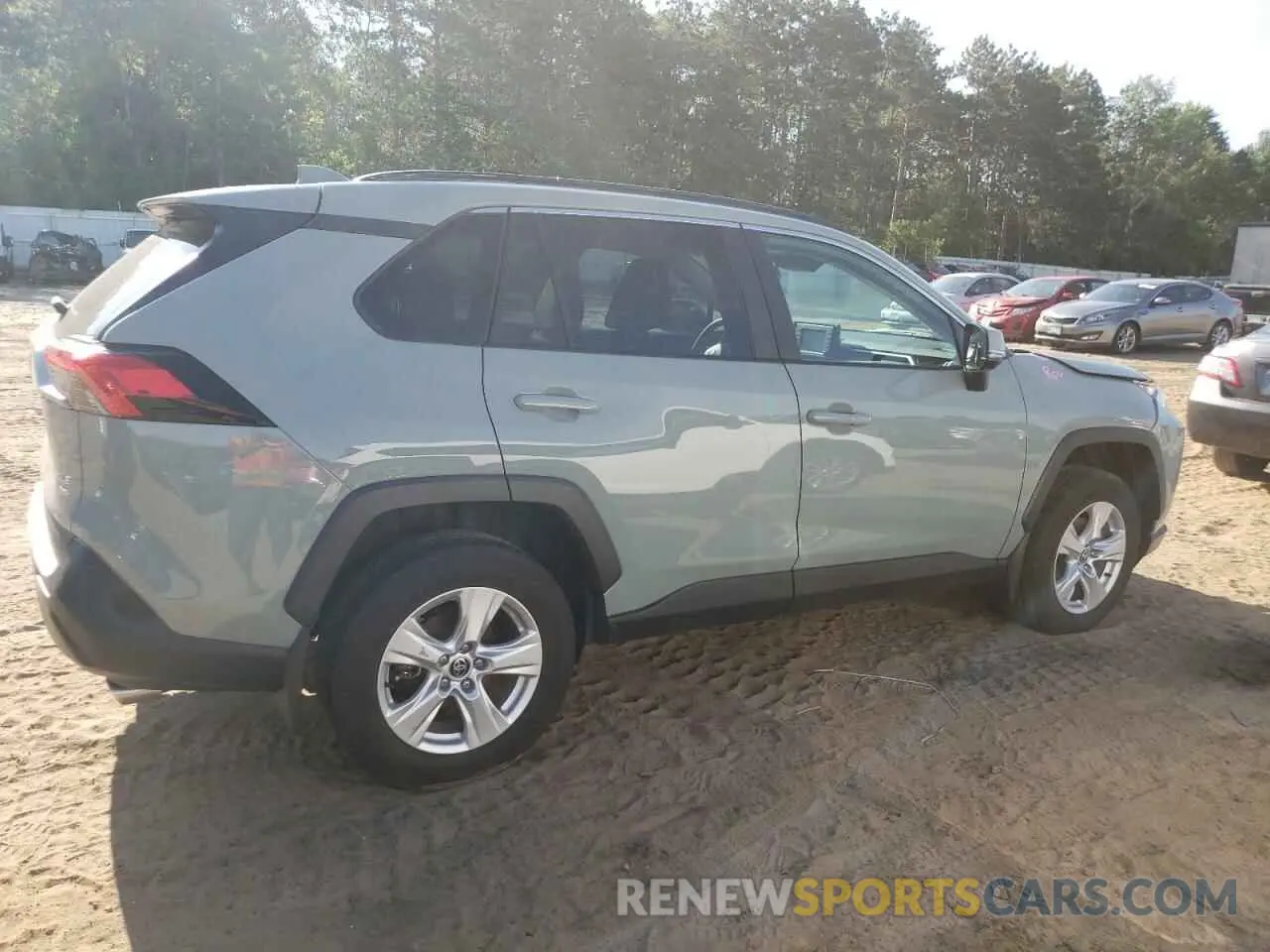 3 Photograph of a damaged car 2T3P1RFV2MW192106 TOYOTA RAV4 2021