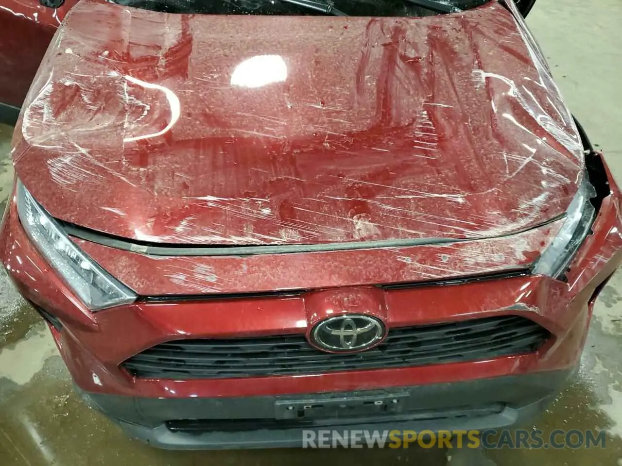 12 Photograph of a damaged car 2T3P1RFV2MW205016 TOYOTA RAV4 2021