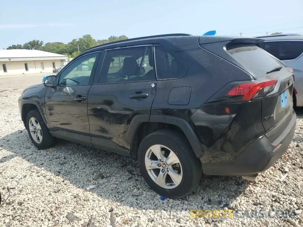 2 Photograph of a damaged car 2T3P1RFV2MW206067 TOYOTA RAV4 2021