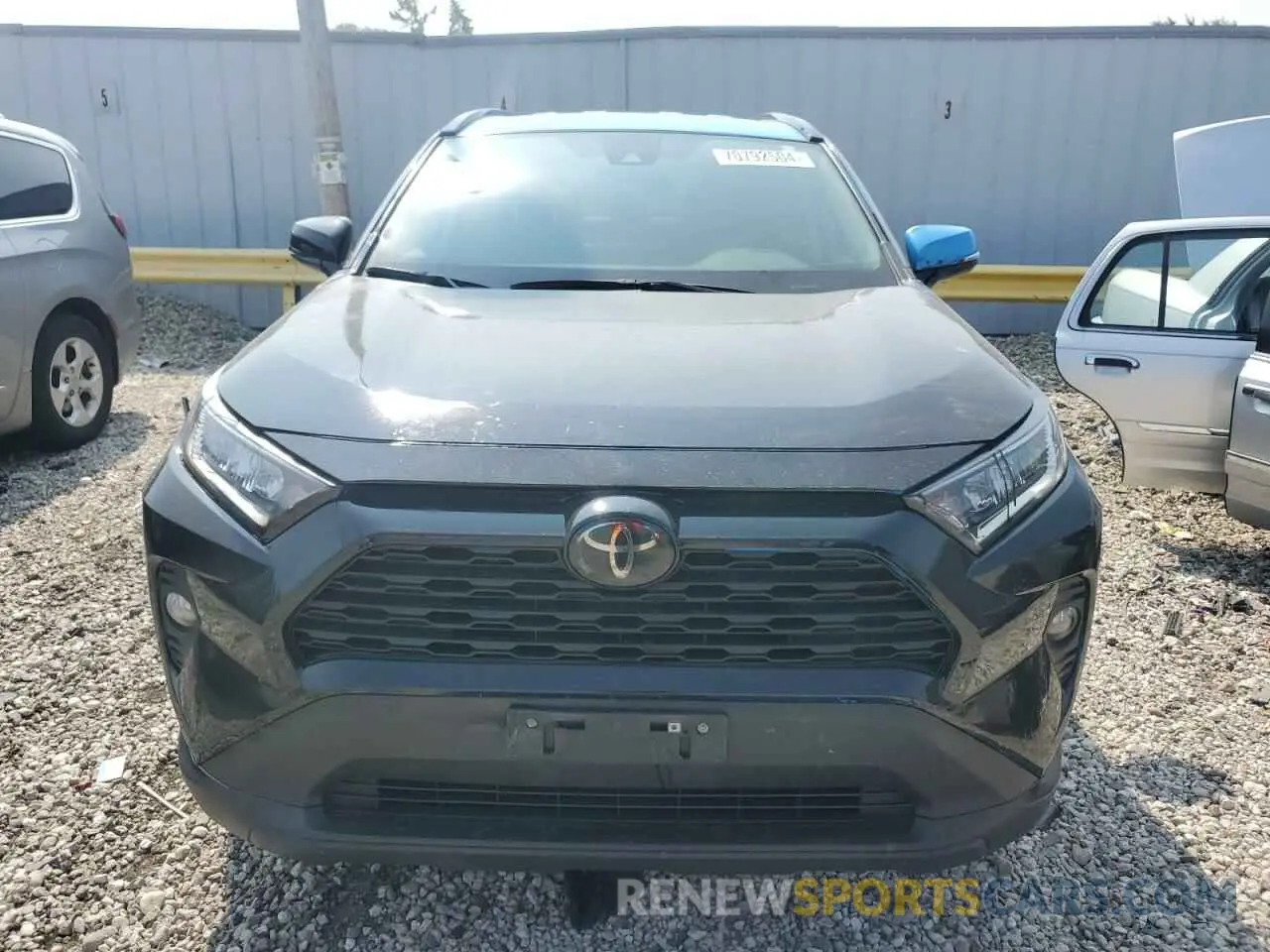 5 Photograph of a damaged car 2T3P1RFV2MW206067 TOYOTA RAV4 2021