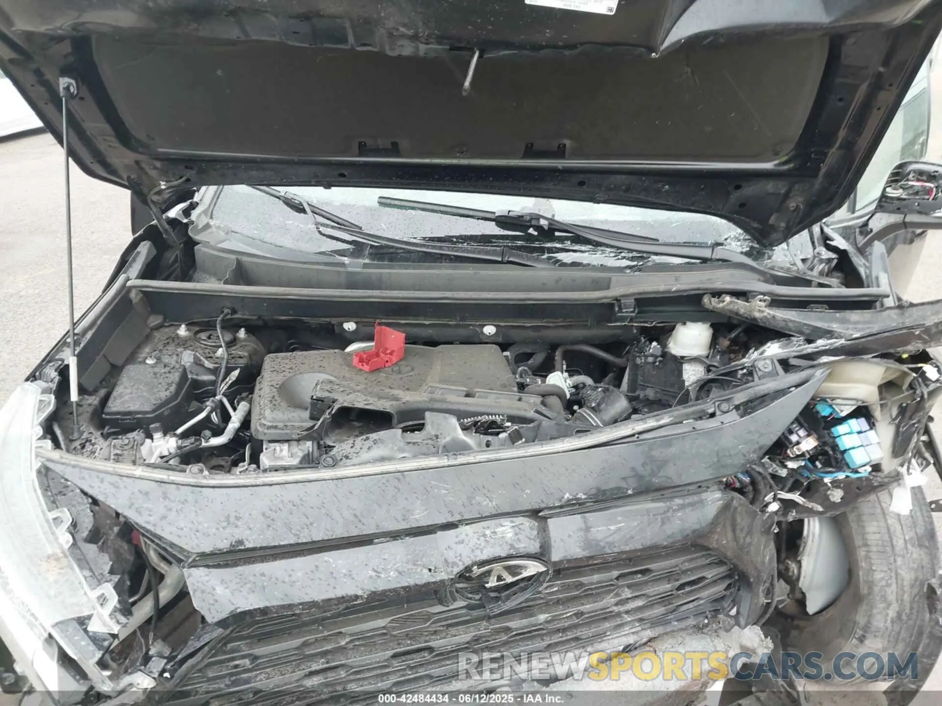 10 Photograph of a damaged car 2T3P1RFV2MW208496 TOYOTA RAV4 2021