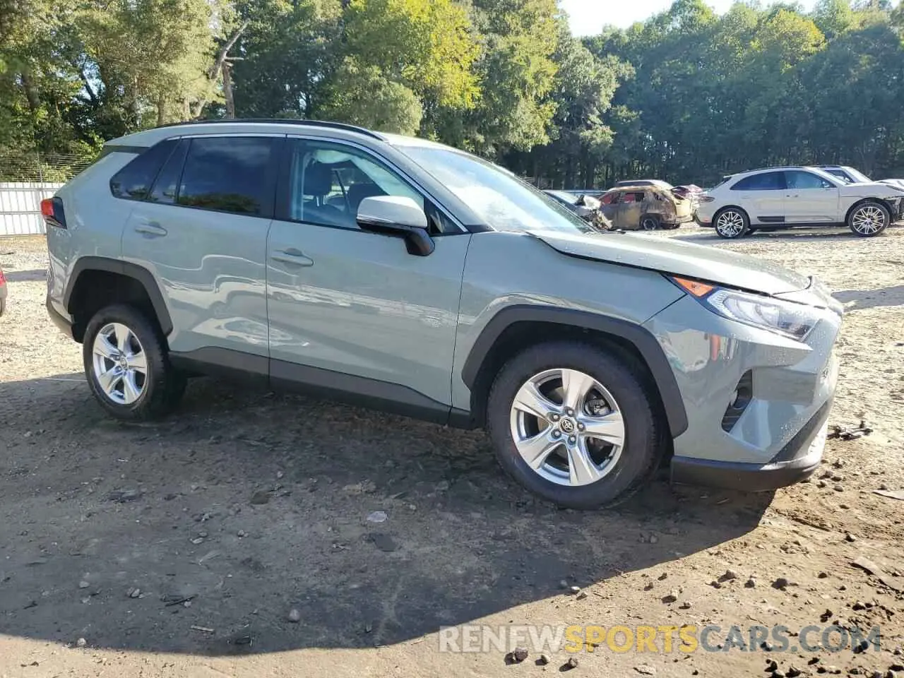 4 Photograph of a damaged car 2T3P1RFV2MW222589 TOYOTA RAV4 2021