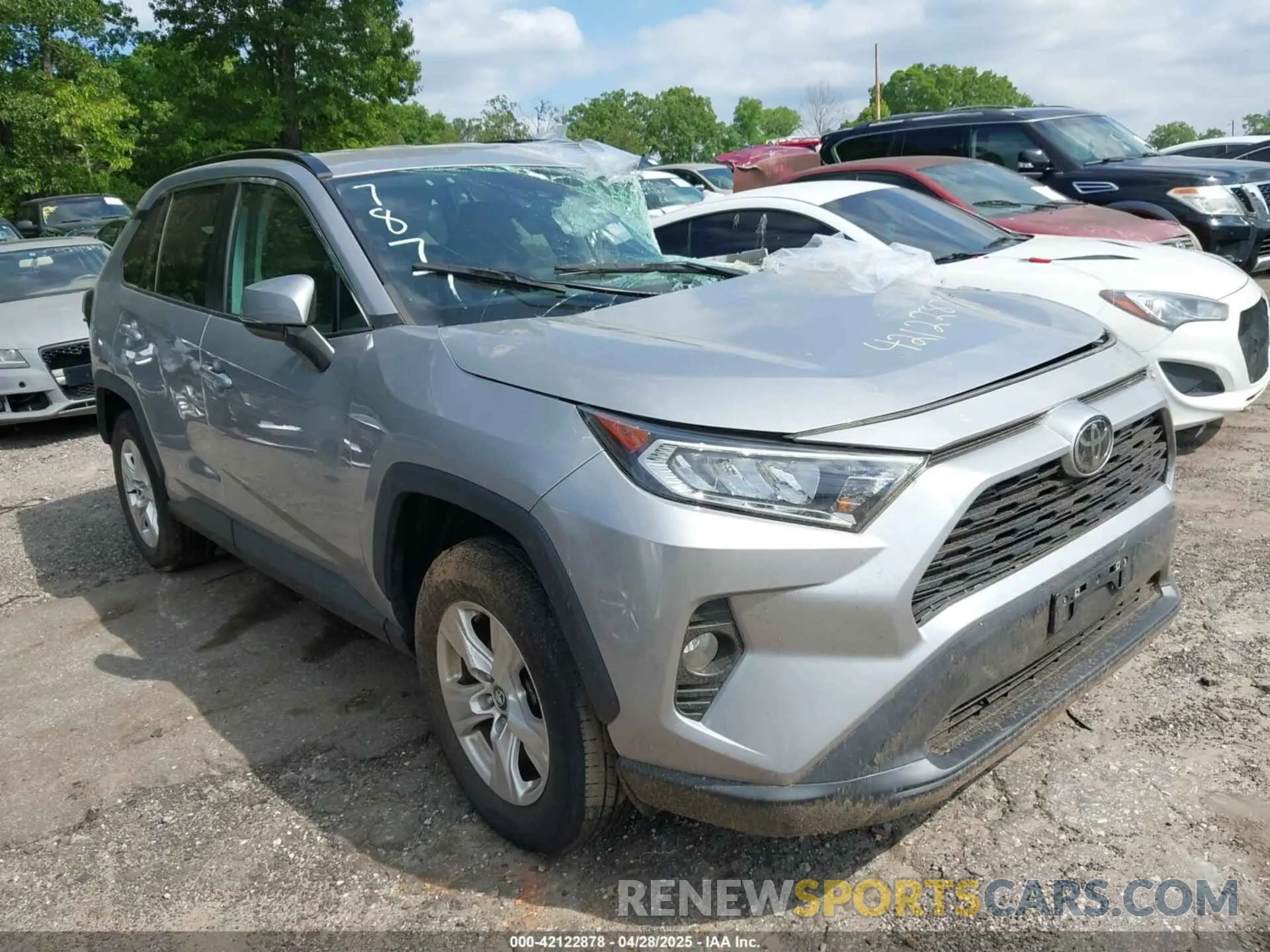 1 Photograph of a damaged car 2T3P1RFV3MC167877 TOYOTA RAV4 2021