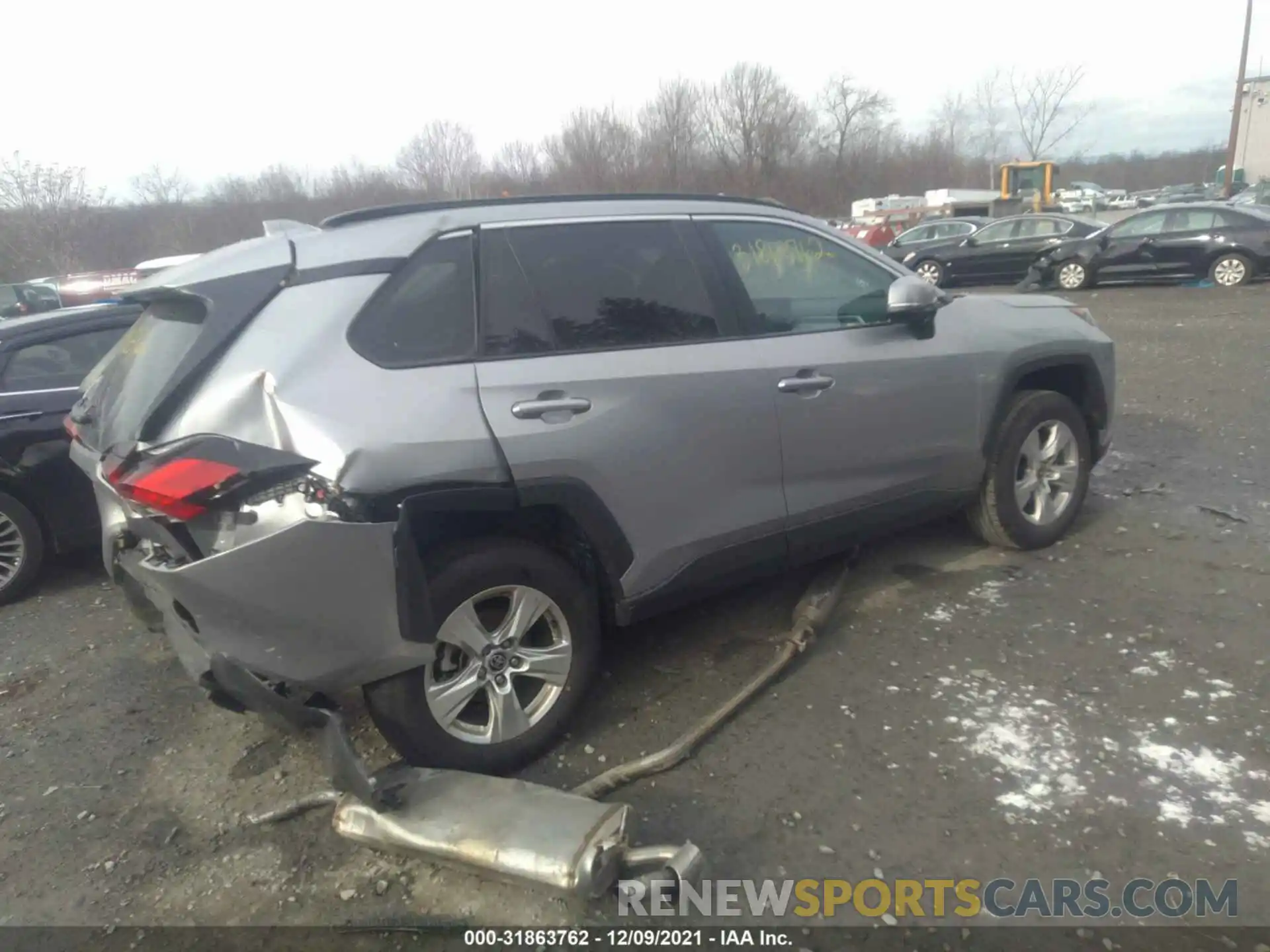 4 Photograph of a damaged car 2T3P1RFV3MC171234 TOYOTA RAV4 2021