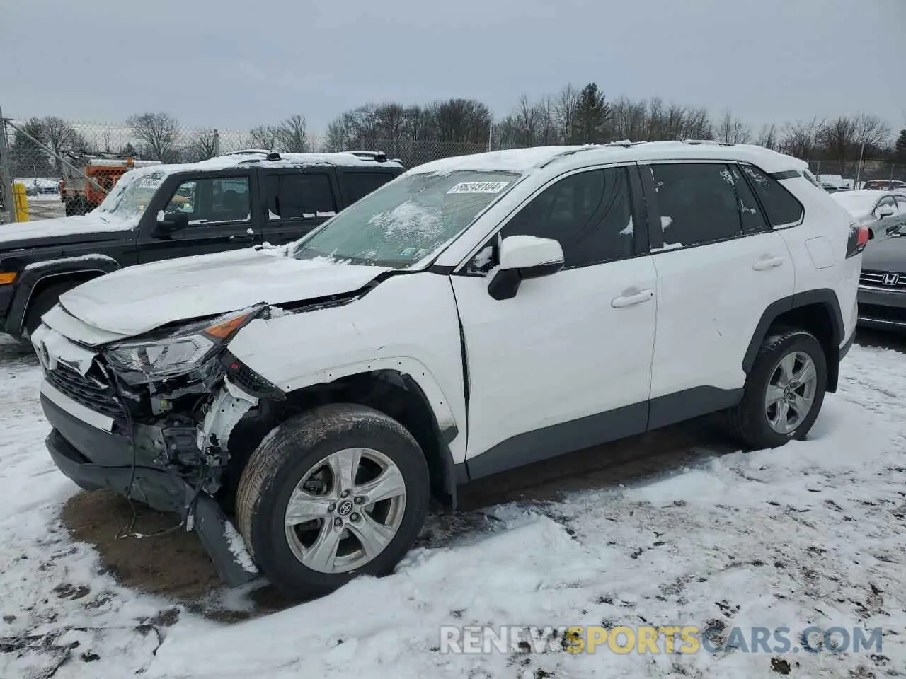 1 Photograph of a damaged car 2T3P1RFV3MC207312 TOYOTA RAV4 2021