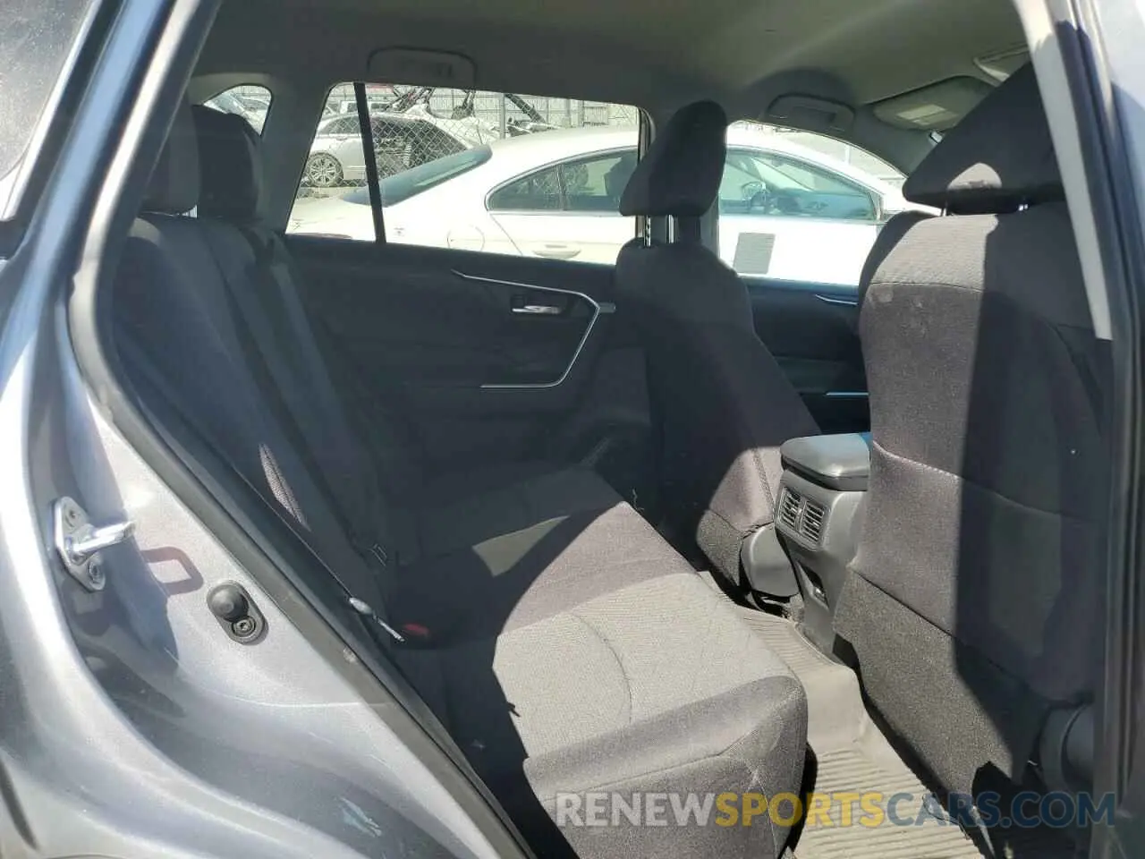11 Photograph of a damaged car 2T3P1RFV3MC227849 TOYOTA RAV4 2021