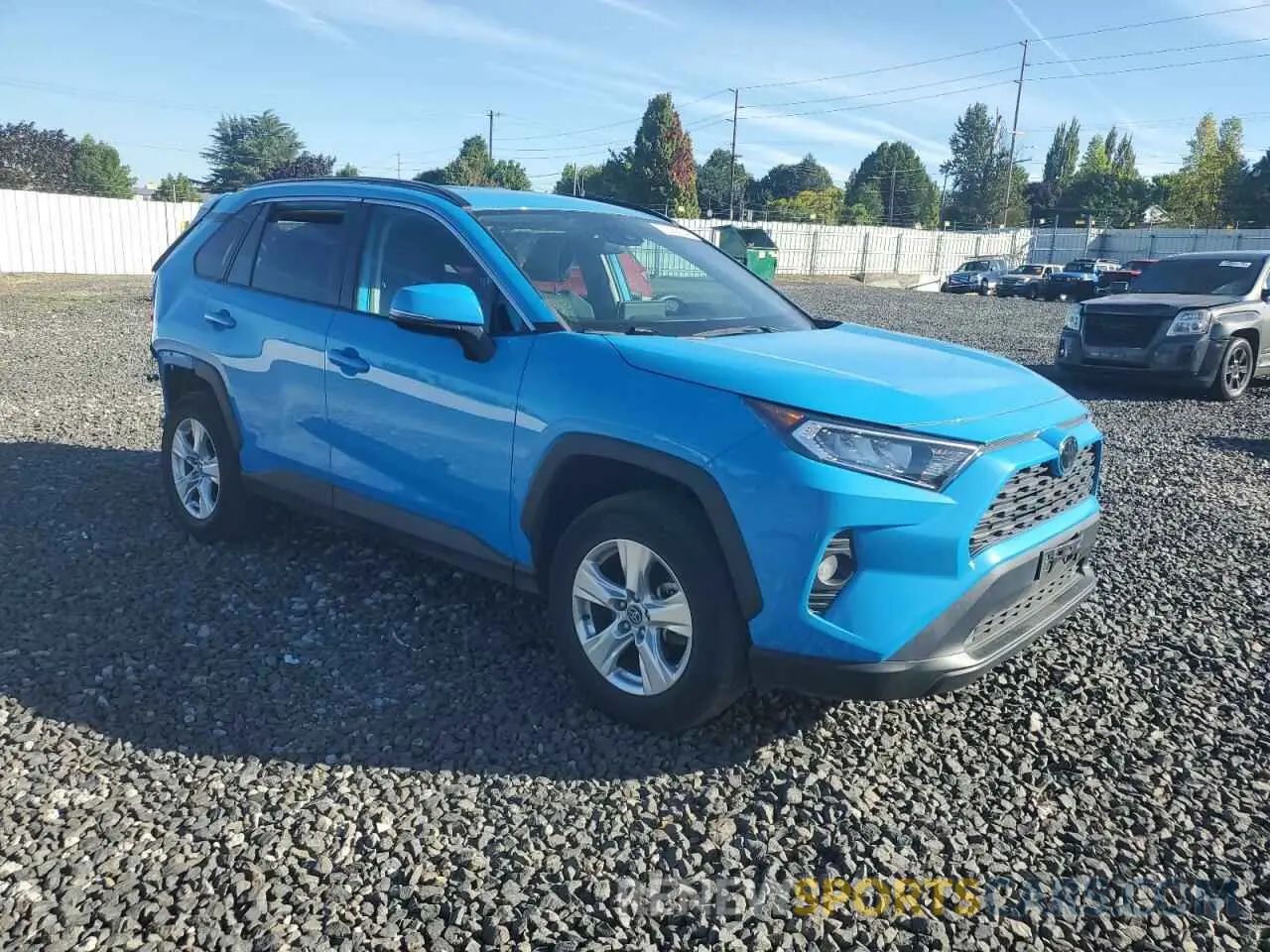 4 Photograph of a damaged car 2T3P1RFV3MW149832 TOYOTA RAV4 2021