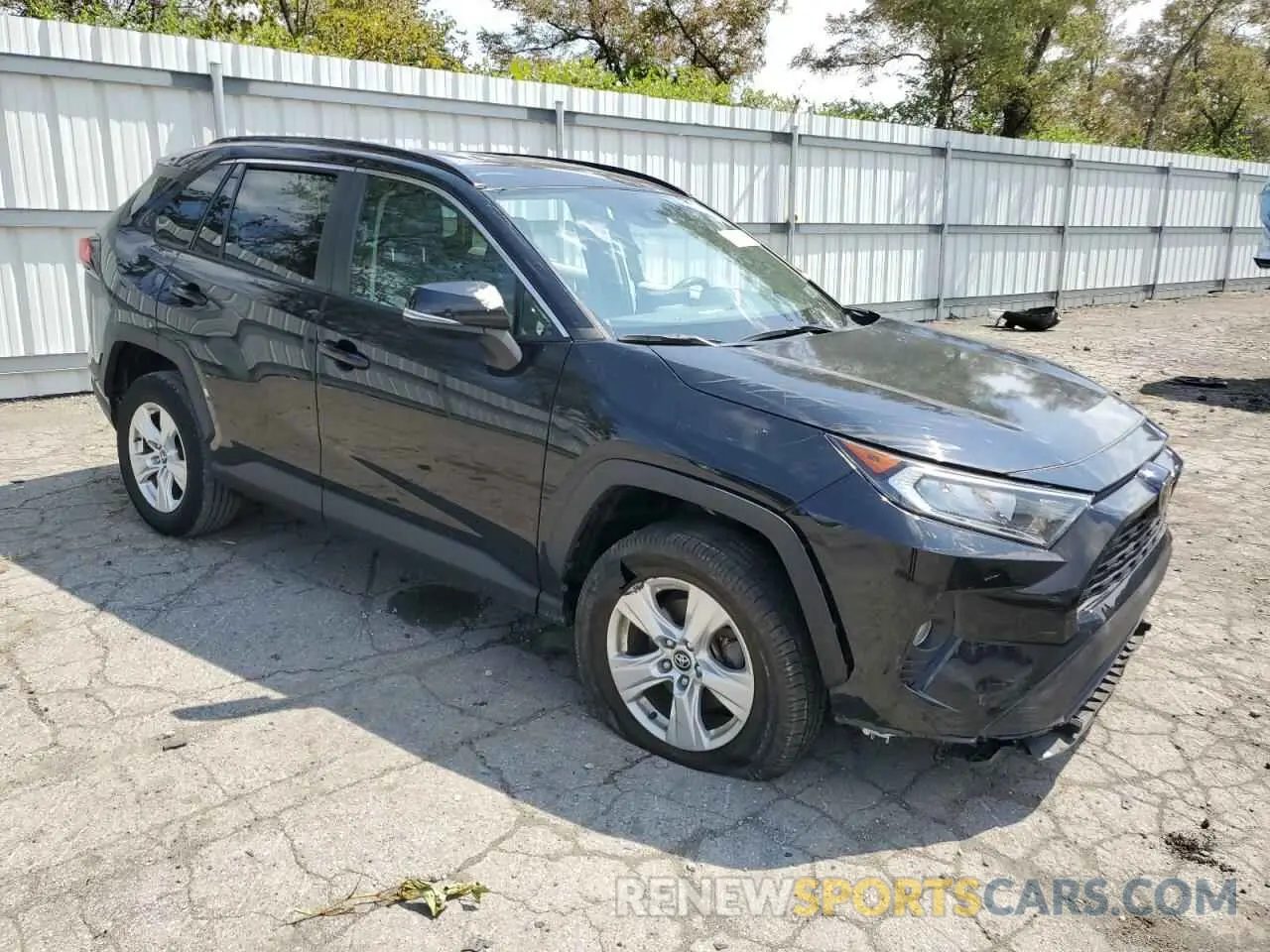 4 Photograph of a damaged car 2T3P1RFV3MW158367 TOYOTA RAV4 2021