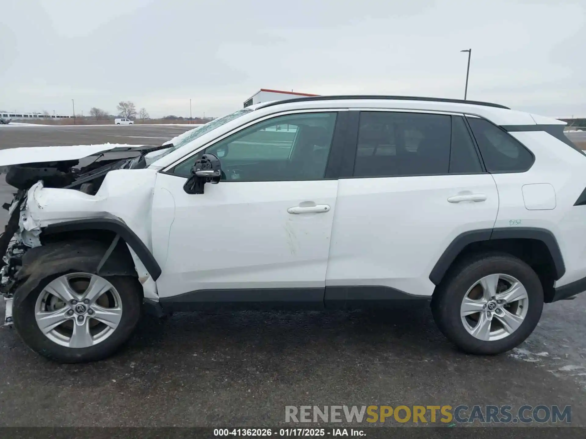 14 Photograph of a damaged car 2T3P1RFV3MW170387 TOYOTA RAV4 2021