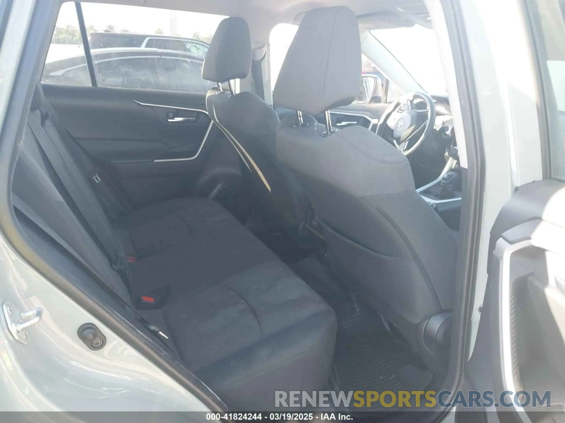 8 Photograph of a damaged car 2T3P1RFV3MW172706 TOYOTA RAV4 2021
