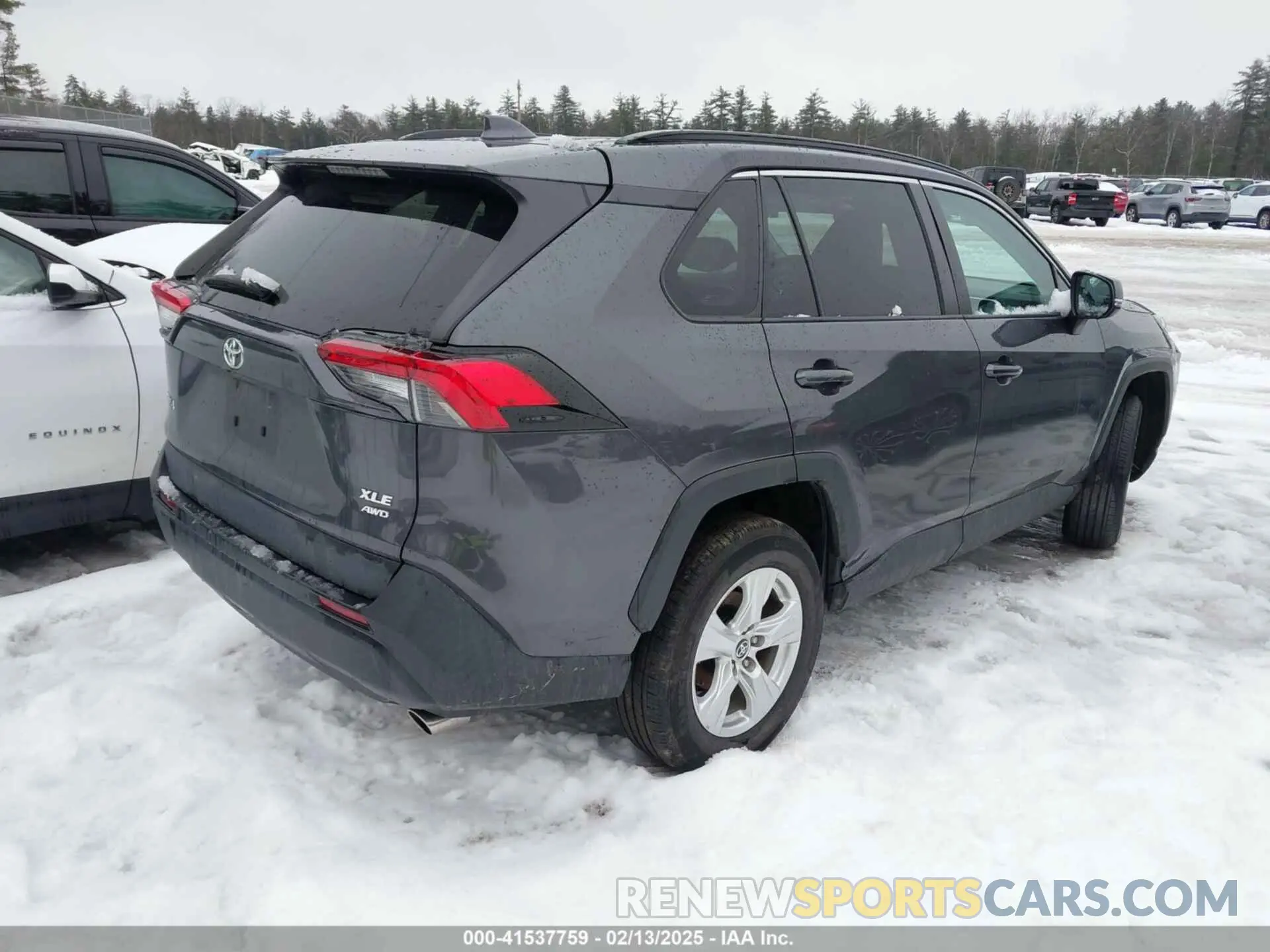 4 Photograph of a damaged car 2T3P1RFV3MW175931 TOYOTA RAV4 2021
