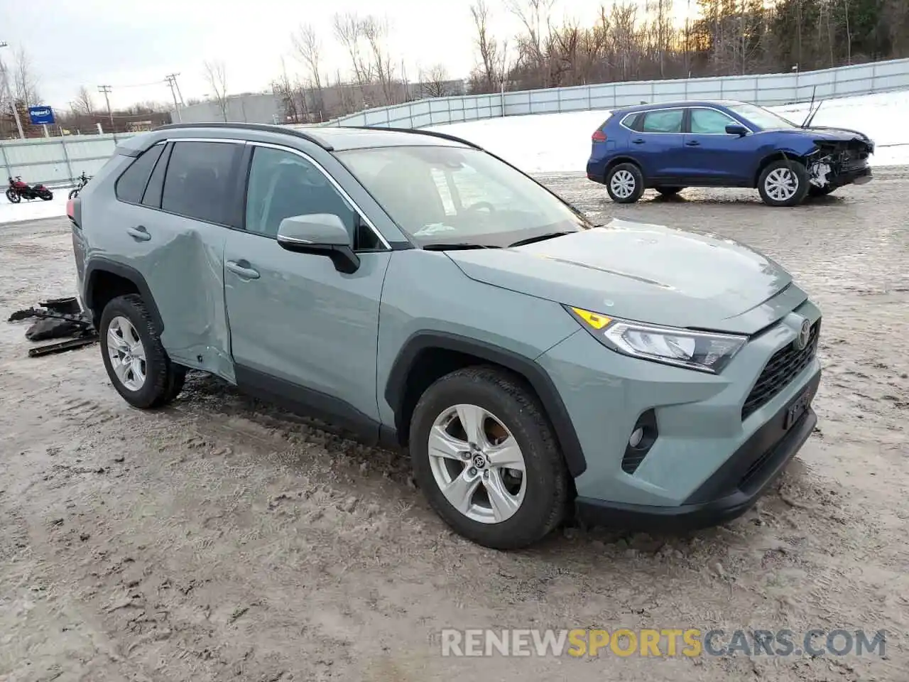 4 Photograph of a damaged car 2T3P1RFV3MW178084 TOYOTA RAV4 2021