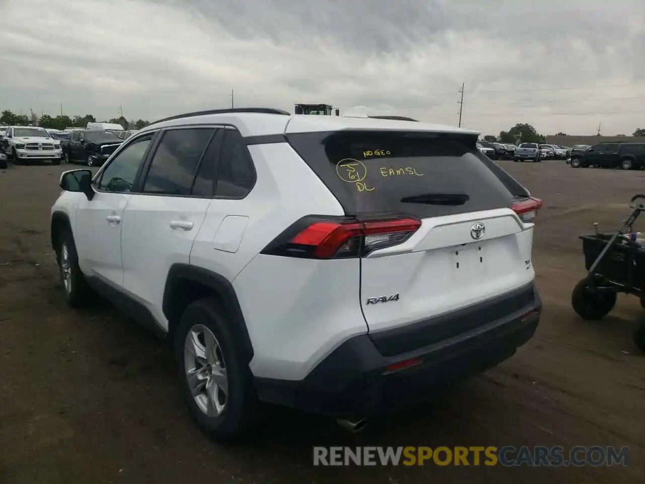 3 Photograph of a damaged car 2T3P1RFV3MW178148 TOYOTA RAV4 2021