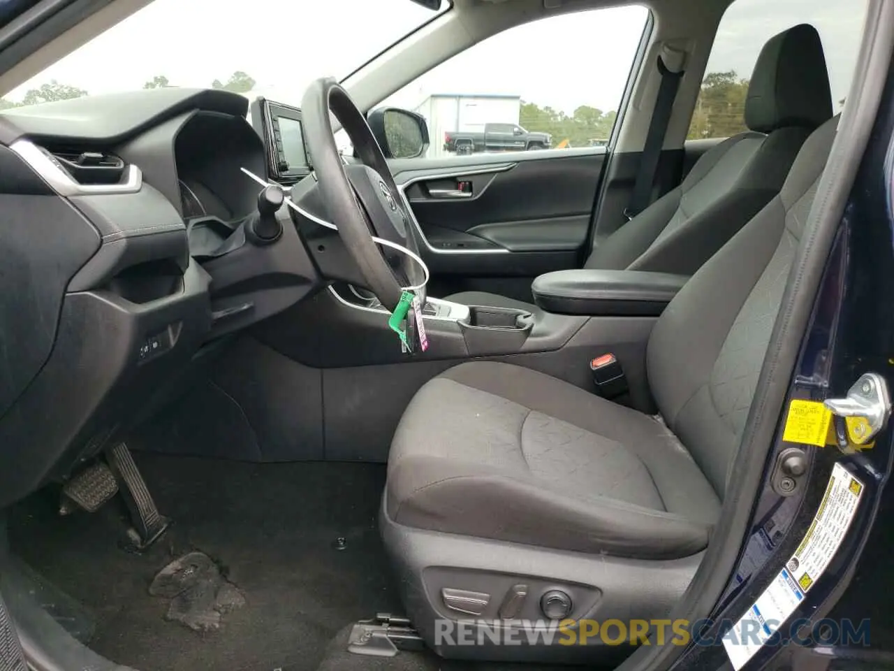 7 Photograph of a damaged car 2T3P1RFV3MW181809 TOYOTA RAV4 2021
