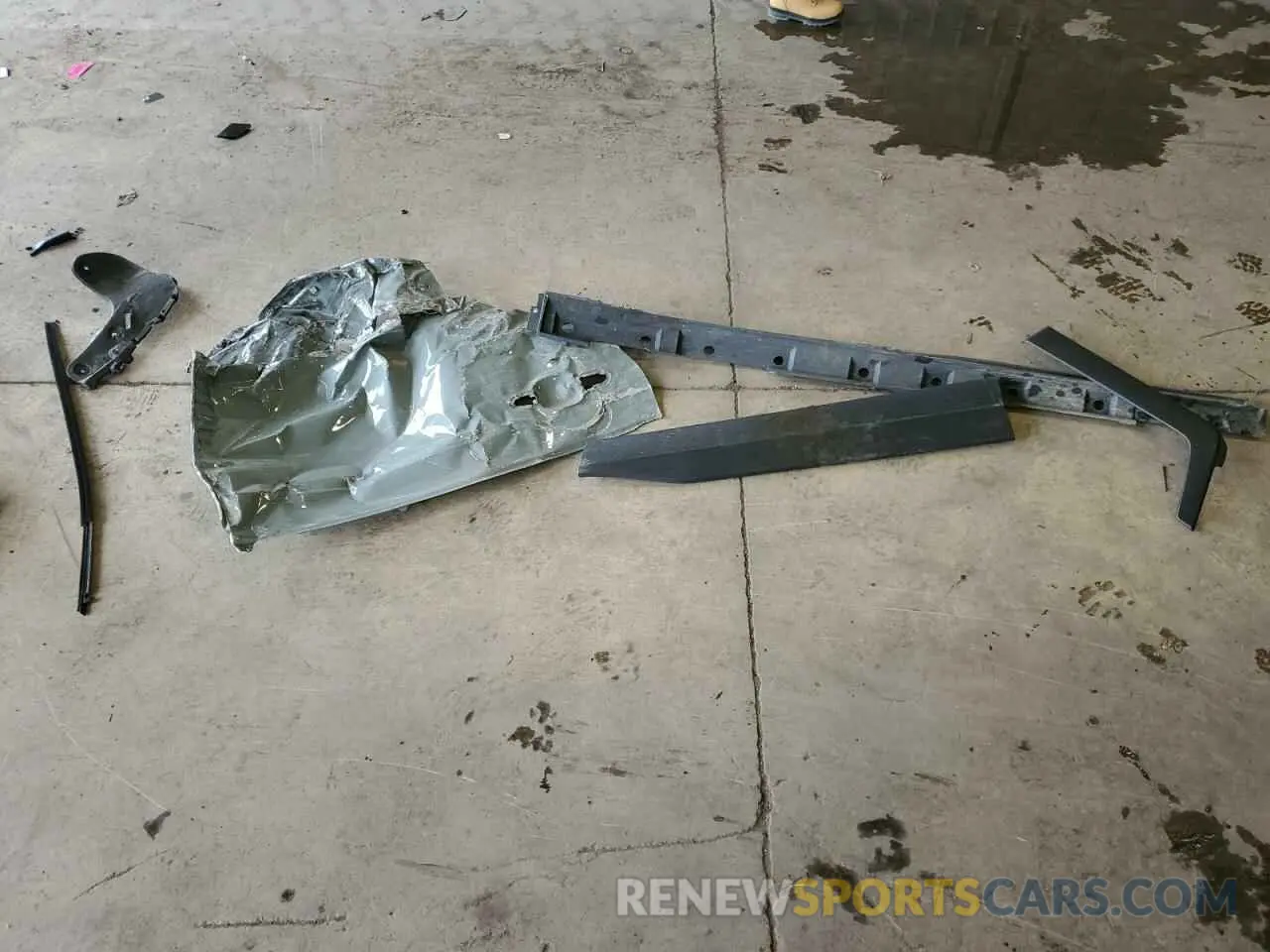 13 Photograph of a damaged car 2T3P1RFV3MW193832 TOYOTA RAV4 2021