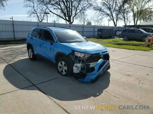 12 Photograph of a damaged car 2T3P1RFV3MW210581 TOYOTA RAV4 2021