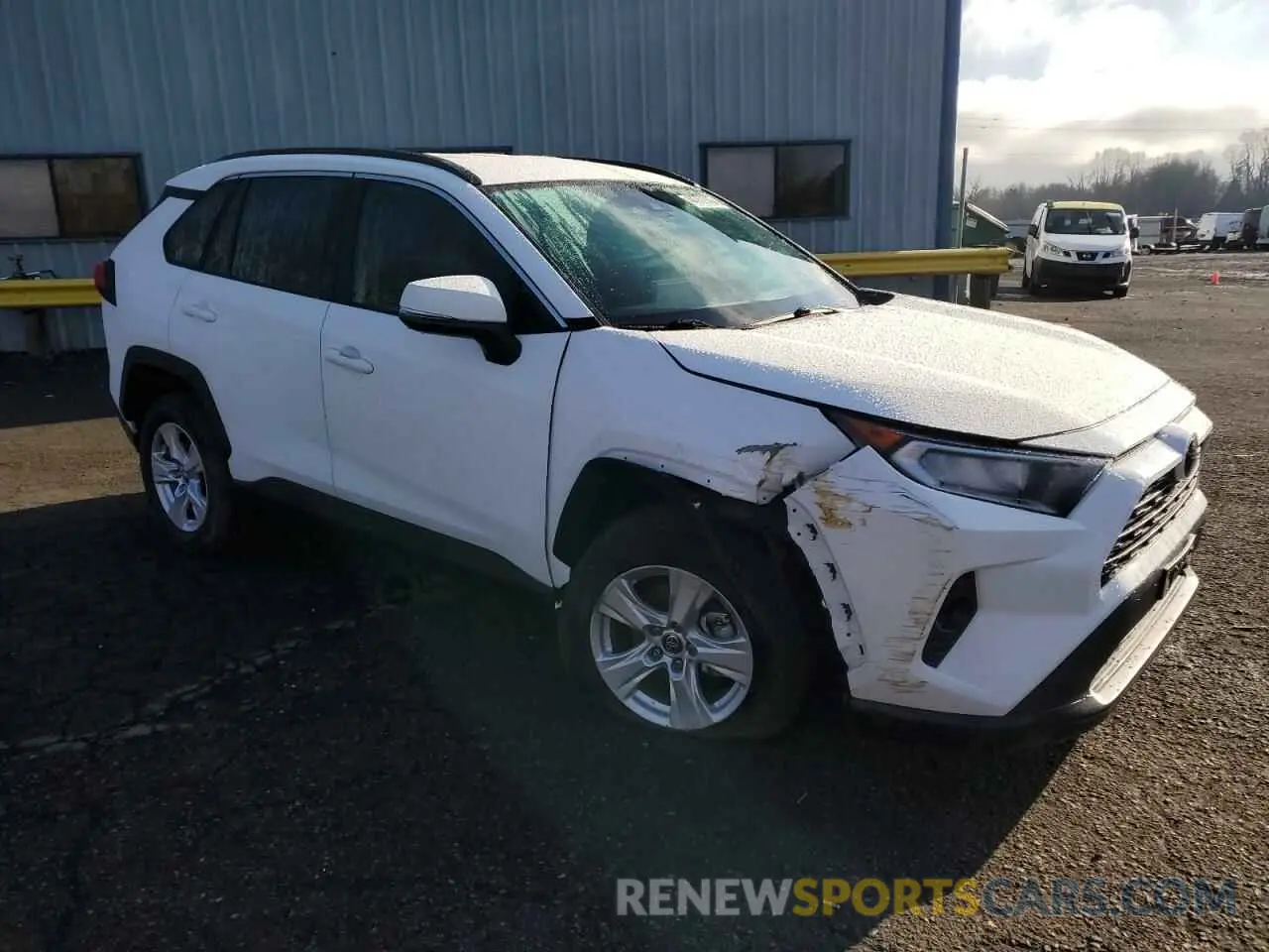 4 Photograph of a damaged car 2T3P1RFV3MW211844 TOYOTA RAV4 2021