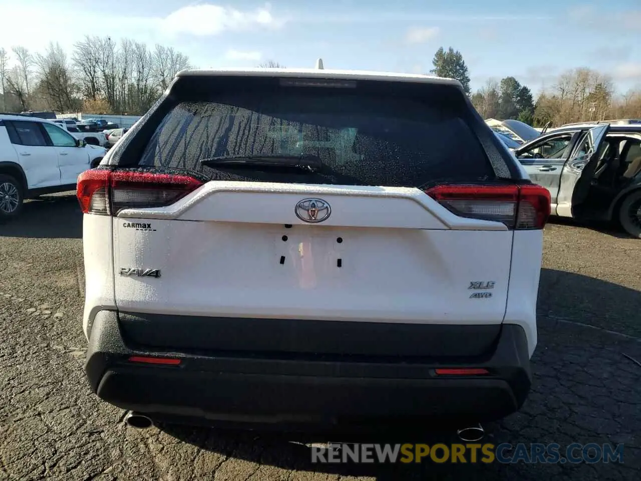 6 Photograph of a damaged car 2T3P1RFV3MW211844 TOYOTA RAV4 2021