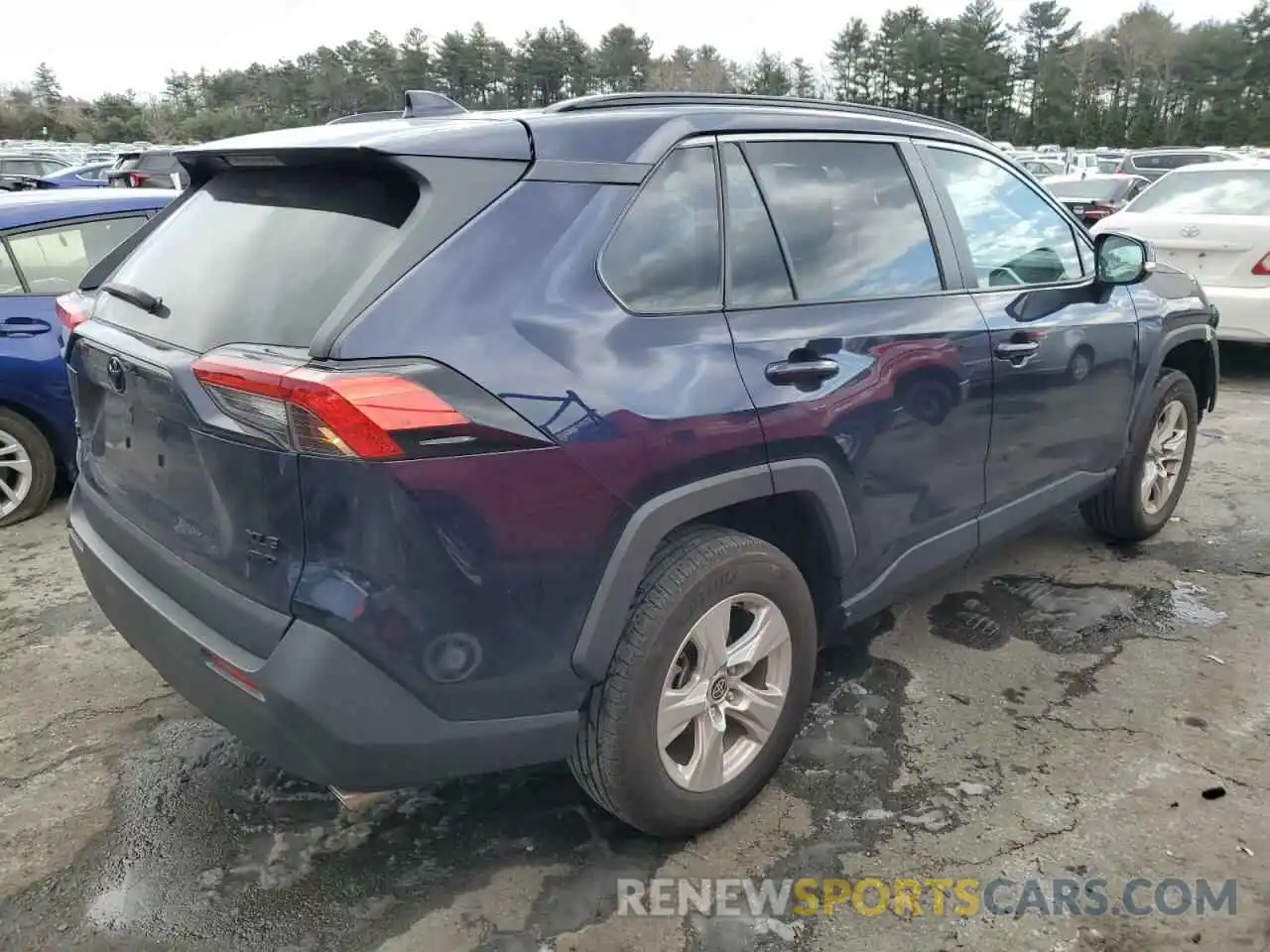 3 Photograph of a damaged car 2T3P1RFV3MW218566 TOYOTA RAV4 2021