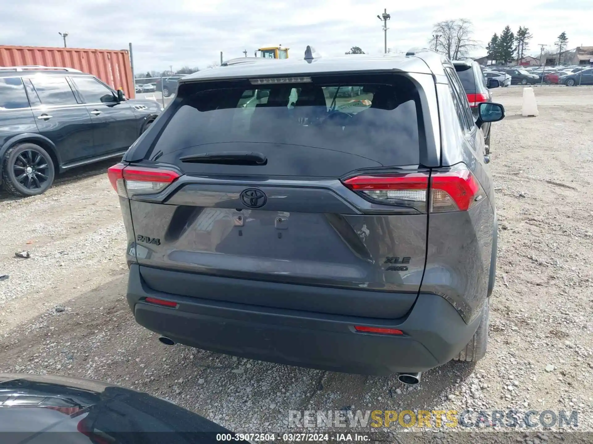 16 Photograph of a damaged car 2T3P1RFV4MC148660 TOYOTA RAV4 2021