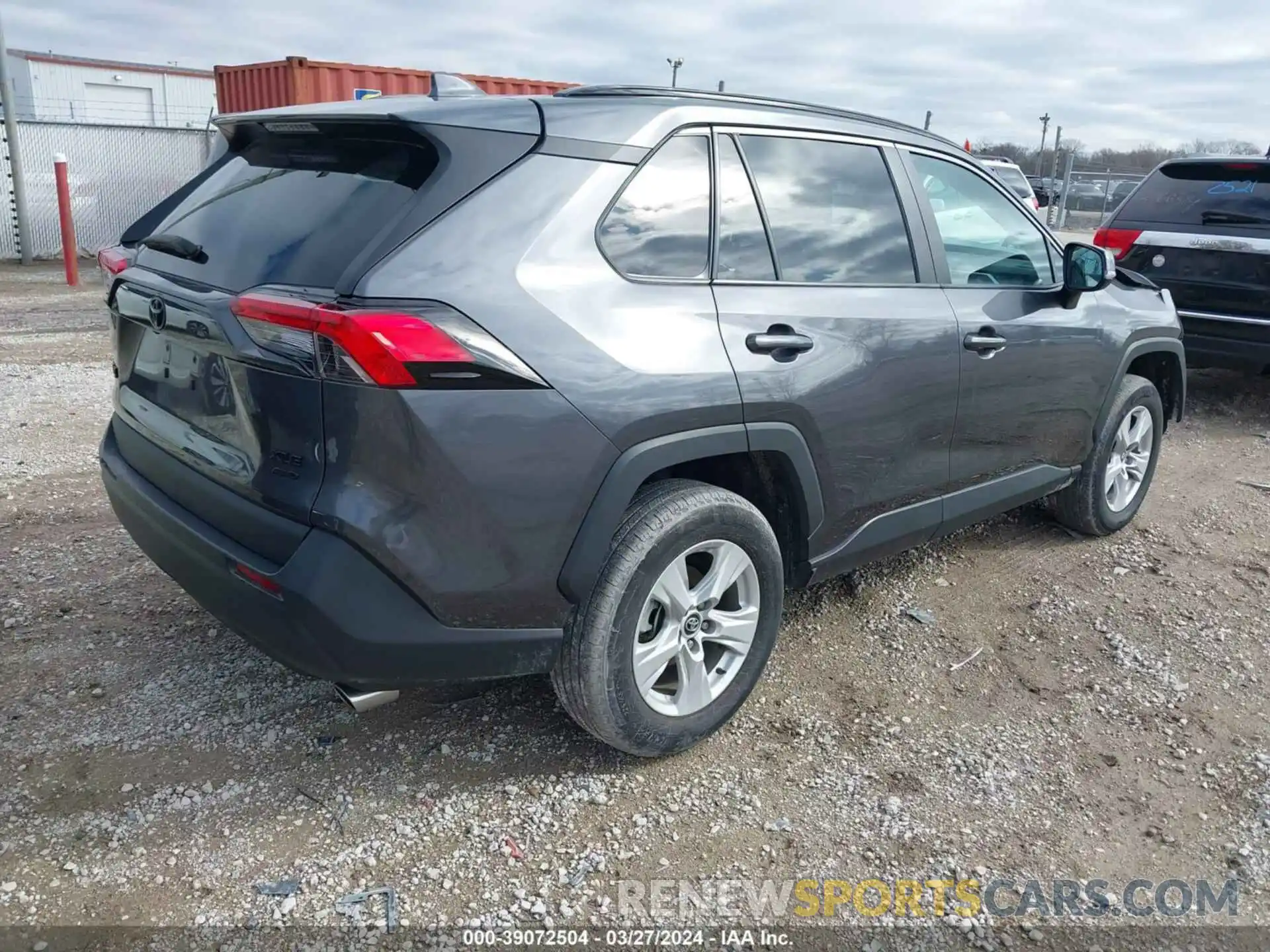 4 Photograph of a damaged car 2T3P1RFV4MC148660 TOYOTA RAV4 2021